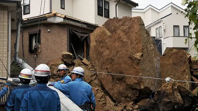 Topan Wipha Terjang Tokyo, 13 Warga Meninggal