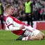 Emile Smith Rowe adalah pemain sepak bola profesional Inggris yang bermain sebagai gelandang serang atau pemain sayap untuk klub Arsenal.