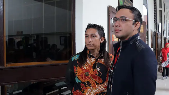 [Bintang] Sandy Tumiwa