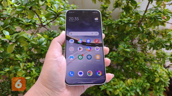 <p>Penampakan Poco F7 yang resmi meluncur untuk pasar Indonesia. (Liputan6.com/Agustinus M. Damar)</p>