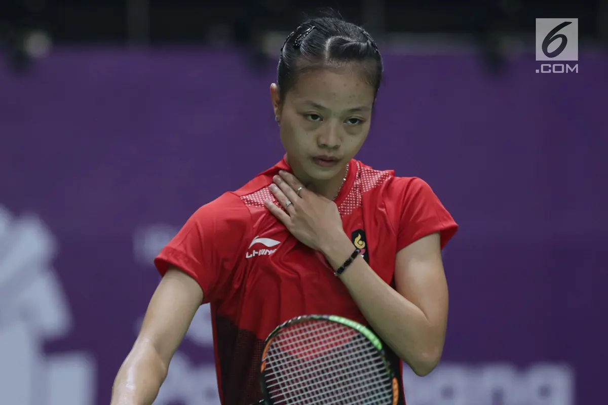 Semifinal Bulutangkis Beregu Putri, Fitriani Tumbang