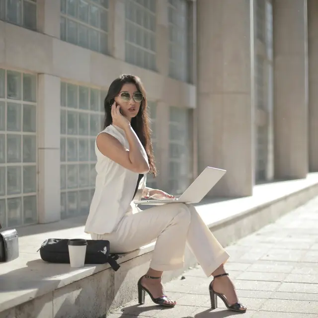 karir mandiri single bahagia kaya raya profesional