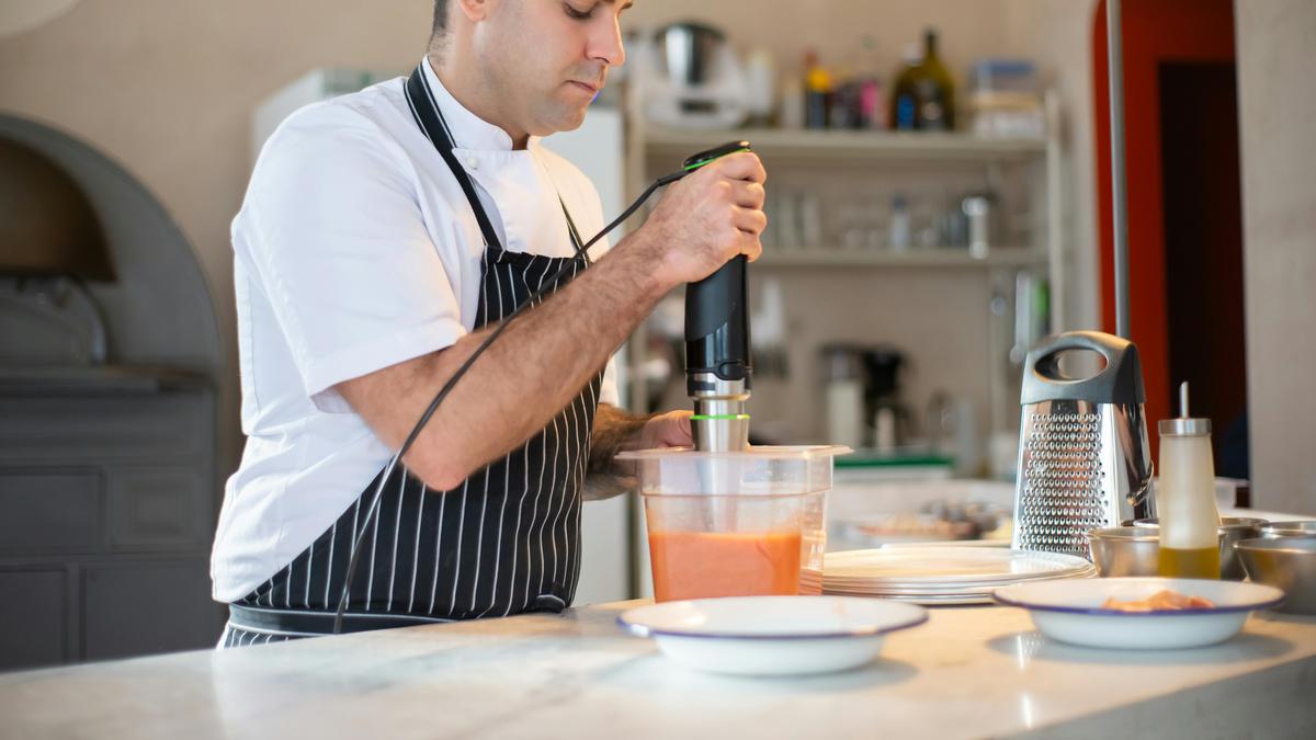 13 Merk Hand Blender Murah Kualitas Bagus, Pilihan untuk Dapur Modern