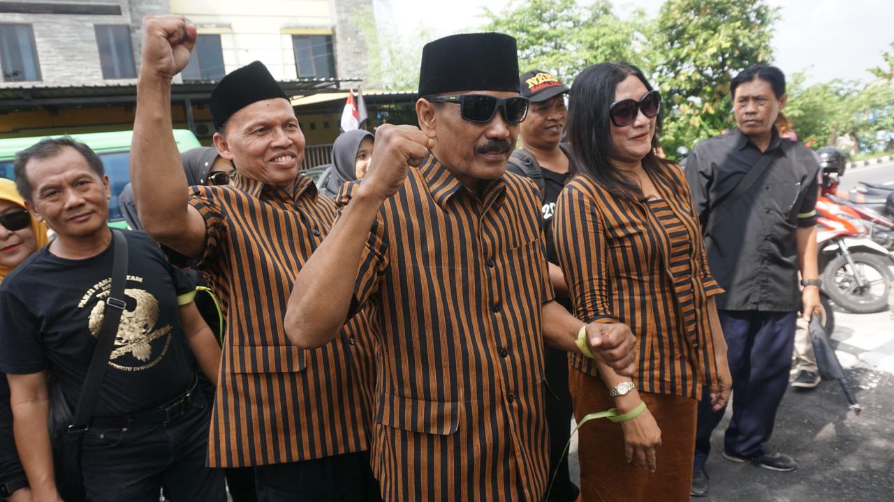 Paslon Wali Kota dan Wakil Wali Kota Solo Jalur Independen Bagyo Wahyono - FX Supardjo
