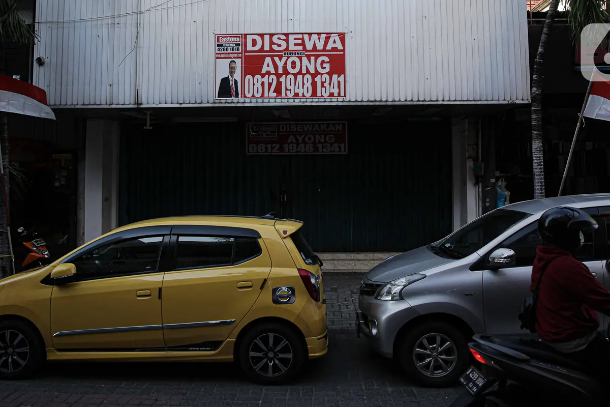FOTO: Geliat Pasar Baru di Masa PPKM Level 4