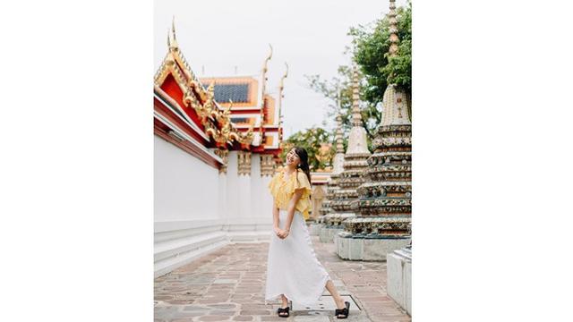 6 Gaya Liburan Shanju Eks JKT48 di Bangkok, Bikin Netizen Gagal Fokus