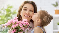 Ilustrasi Foto Ibu dan Anak Perempuan (iStockphoto)