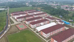 Sekolah Rakyat Punya Lapangan Standar FIFA