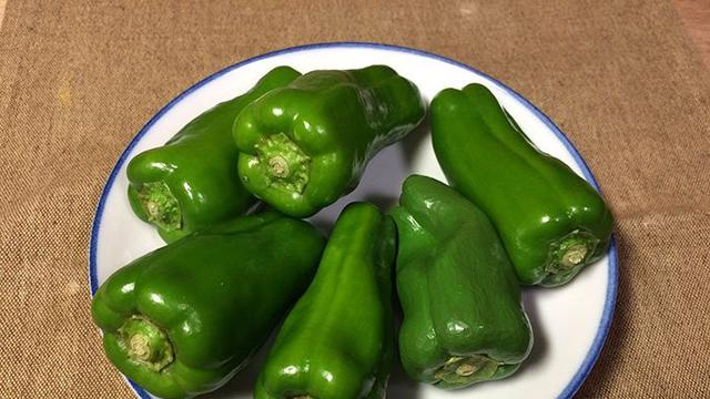 Unik, 6 Potret Ukiran Kayu Ini Bak Makanan Sungguhan