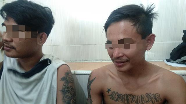 Tato 'Silepalaska', milik Asri (24) yang menurutnya berasal dari bahasa Ceko.(Liputan6.com/Ahmad Akbar Fua)