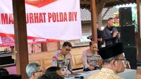 Penegakan hukum dan antisipasi tentunya tidak semata mata oleh pihak kepolisian saja. Akan tetapi, karena pelaku kejahatan jalanan ini kebanyakan anak anak dibawah umur. Peran serta orang tua dan lingkungan menjadi prioritas.