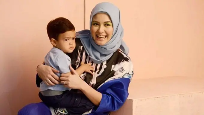 [Bintang] Revalina S Temat