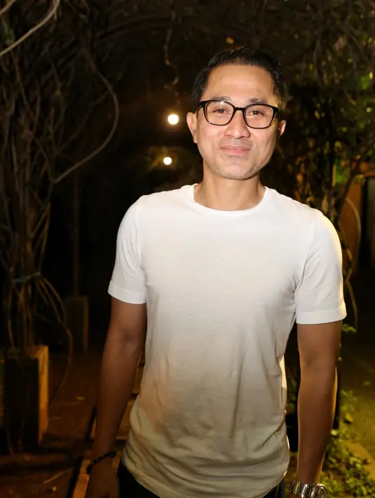 "Buat gue selalu menarik, mengembangkan orang yang punya layer banyak. Ada niat baik tapi sebenarnya keinginannya lain. Itu yang menjadi tantangan sih sebenernya,’ tuturnya. (Adrian Putra/Bintang.com)