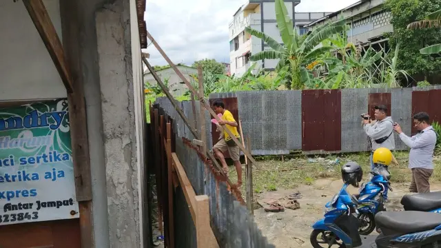 Akses jalan ditutup