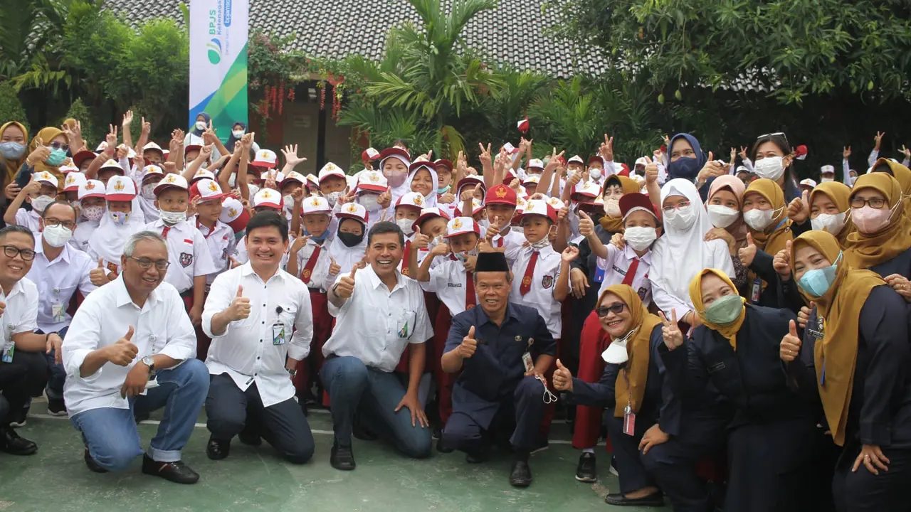 Dirut BPJS Ketenagakerjaan Rayakan Harpelnas 2022 Bersama Ratusan Siswa SD di Jakarta