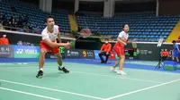 Ganda campuran Indonesia, Rinov Rivaldy/Pitha Haningtyas Mentari, mengalahkan wakil tuan rumah Dong Ju-ki/Kim Hye-rin dengan skor 21-14, 19-21, 26-24 pada babak 16 besar Korea Terbuka 2022. (dok. PBSI)