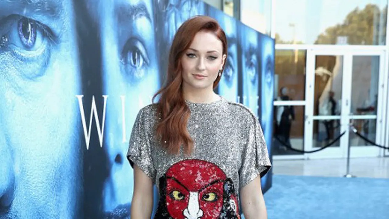 [Bintang] Joe Jonas dan Sophie Turner