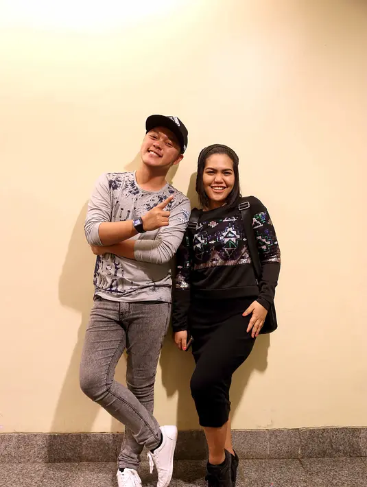 "Weni sering dibilang pacaran tahu sama mas Danang. Ih, ngapain juga punya pacar cerewet kayak mas Danang," ceplos Weni, di Plenary Hall, Jakarta Convention Center (JCC), Senin (9/1/2017). (Nurwahyunan/Bintang.com)