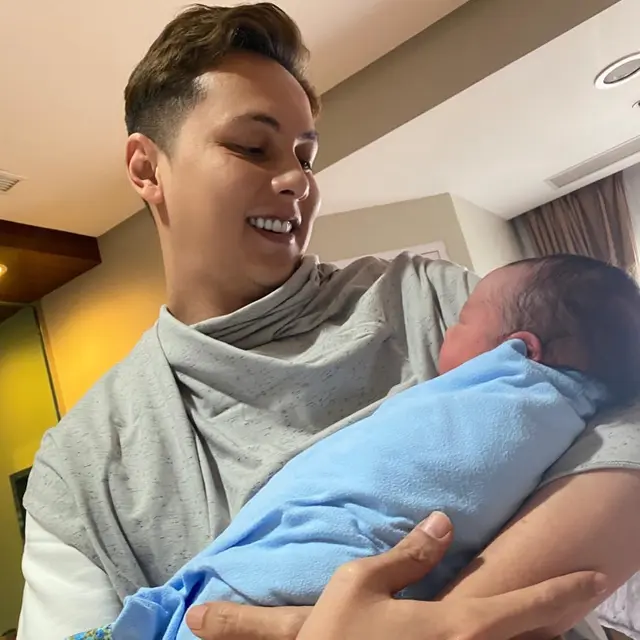 Melahirkan Anak Kelima, Ini 6 Potret Perjalanan Kehamilan Ussy Sulistyawaty