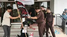 Warga Blora Jalan Mundur Kritik Pembangunan Sekolah Rakyat