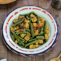 ilustrasi tumis kacang panjang/copyright by Kristanti (Shutterstock)