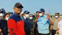 Menteri LH Datangi TPA Jatiwaringin, Pastikan Kebakaran Tinggal 3,6 Persen Lagi
