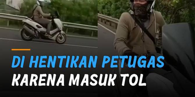 VIDEO: Gak Kerasa Masuk Tol, Pengemudi Sepeda Motor Dihentikan Petugas