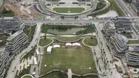 Wapres Gibran Rakabuming Raka mengungkap bahwa pihaknya baru saja mengunjungi IKN pada bulan lalu. Tampak foto udara yang diambil pada 14 Agustus 2025 ini menunjukkan Istana Kepresidenan dan gedung-gedung kementerian pemerintah yang sedang dalam tahap pembangunan di Ibu Kota Nusantara (IKN), ibu kota baru Indonesia yang direncanakan, di Kalimantan Timur. (Foto oleh AFP)