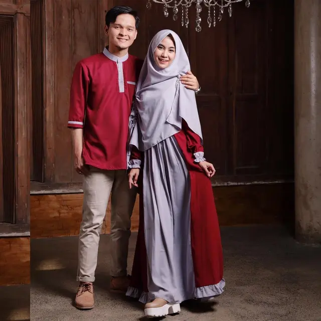 7 Potret Anisa Rahma dan Anandito Pakai Baju Couple, Kompak Banget