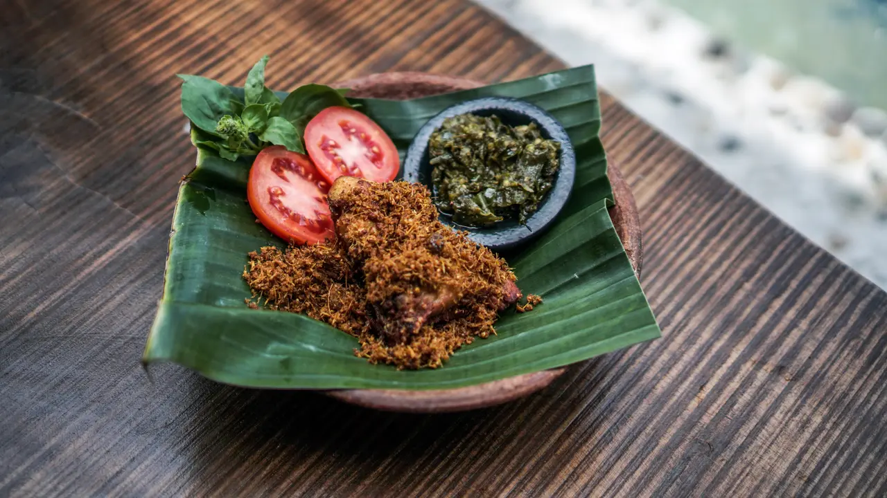 ayam serundeng