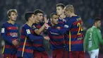 Para pemain Barcelona merayakan gol saat melawan CF Villanovense pada laga Copa del Rey (King's Cup) di Stadion Camp Nou, Barcelona, Kamis (3/12/2015).  (AFP Photo/Lluis Gene)
