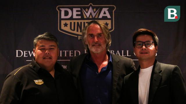 Konferensi Pers Perkenalan Pelatih Baru Dewa United Jan Olde Riekerink untuk BRI Liga 1 2022/2023