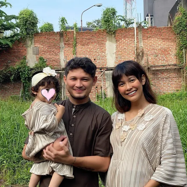 Melahirkan Anak Kedua Laki-Laki, Ini 6 Potret Perjalanan Kehamilan Bunga Jelitha