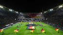 Suasana seremonial sebelum pertandingan persahabatan antara Jerman vs Inggris dimulai. Laga tersebut merupakan laga terakhir Lukas Podolski bersama Timnas Jerman. (AFP/Christian Charisius)