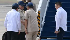Seskab Teddy Ungkap Arahan Prabowo soal Penanganan Kebakaran Hutan