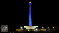Pemandangan Monas saat malam hari, Jakarta, Selasa (5/4). Pembagian waktu penjualan dari pukul 08.00-16.00 sebanyak 1.800 tiket dan pukul 19.00-22.00 sebanyak 700 tiket. (Liputan6.com/Gempur M Surya)