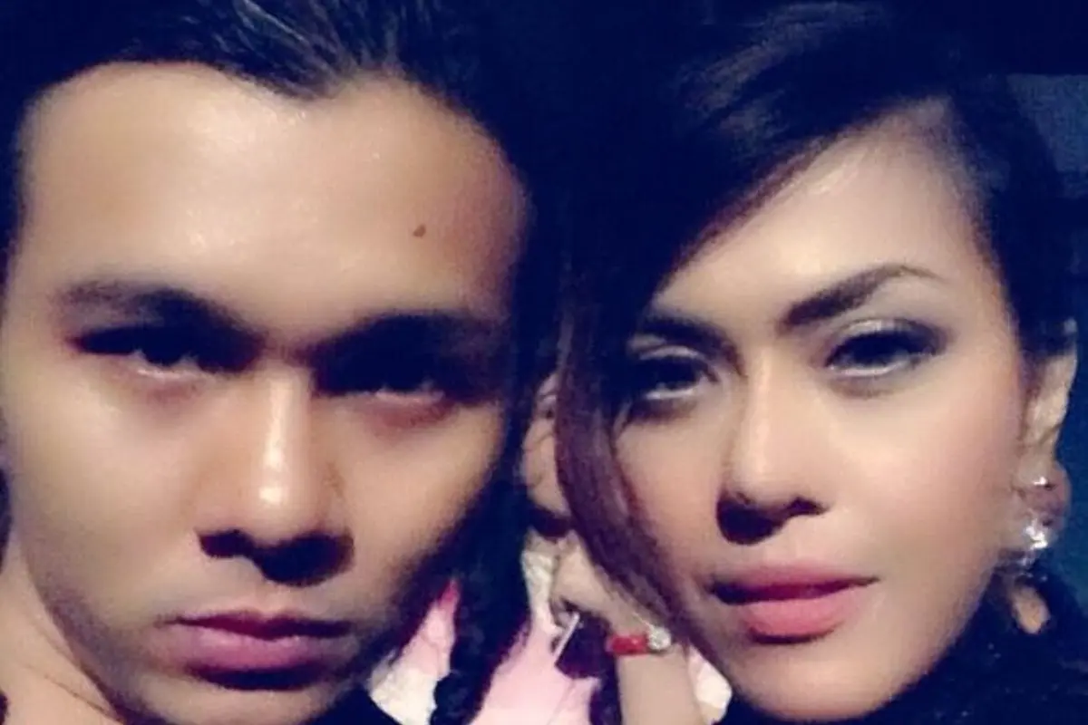 [Bintang] Novita Dewi dan Alex Rudiart