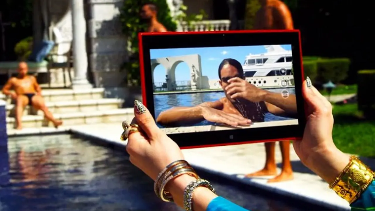 Tablet Pertama Nokia Nongol di Video Klip Terbaru Jennifer Lopez