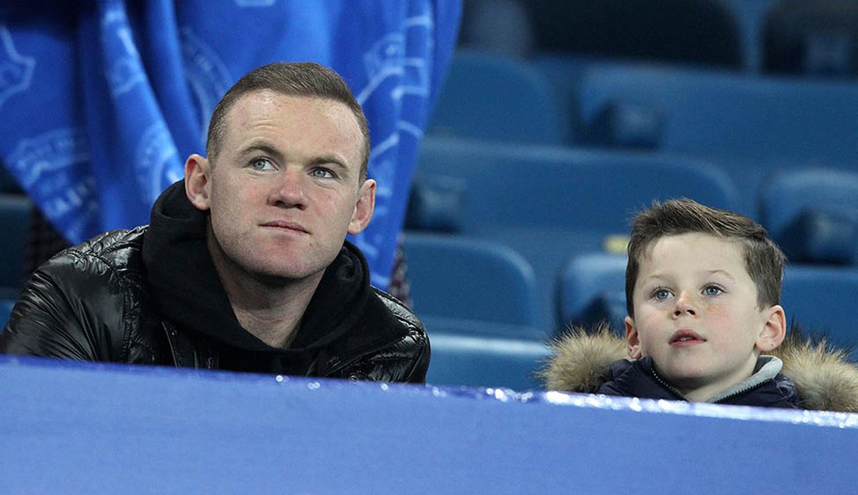 Bahkan belum lama ini Rooney terlihat menonton laga Everton melawan Crystal Palace. Mungkinkah ini pertanda kerinduannya berseragam biru? (AFP Photo/Lindsey Parnaby)