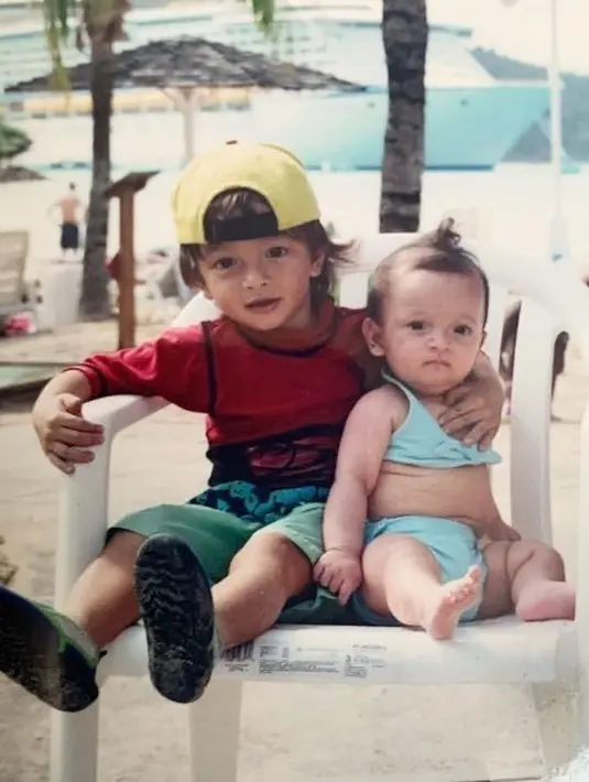 Masa kecil Megan Domani dan Bryan Domani (Instagram/bryandomani_bd_)