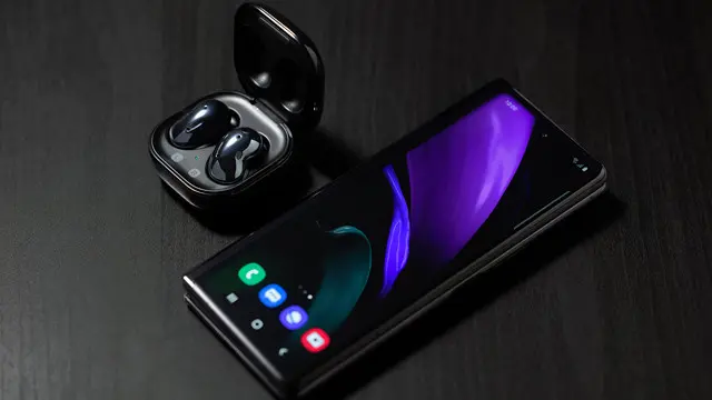 Samsung Galaxy Z Fold2