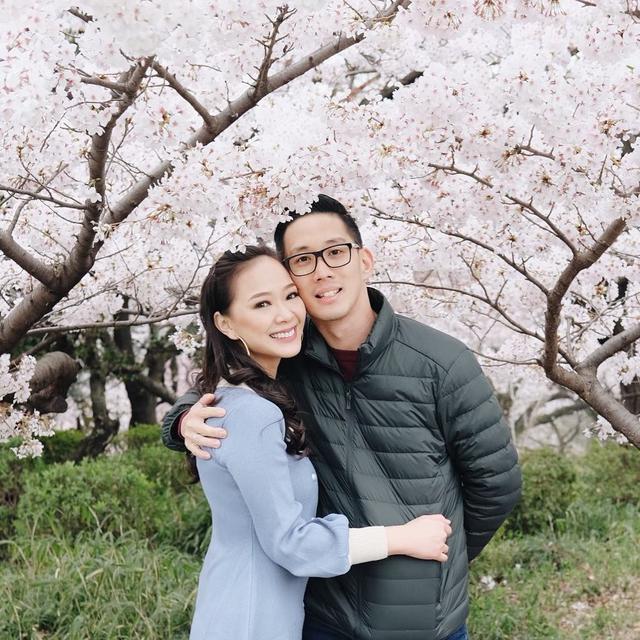 Yuanita Christiani dan sang suami, Indra Wiguna Tjipto melakukan bulan madu ke Jepang.