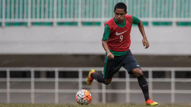 Evan Dimas