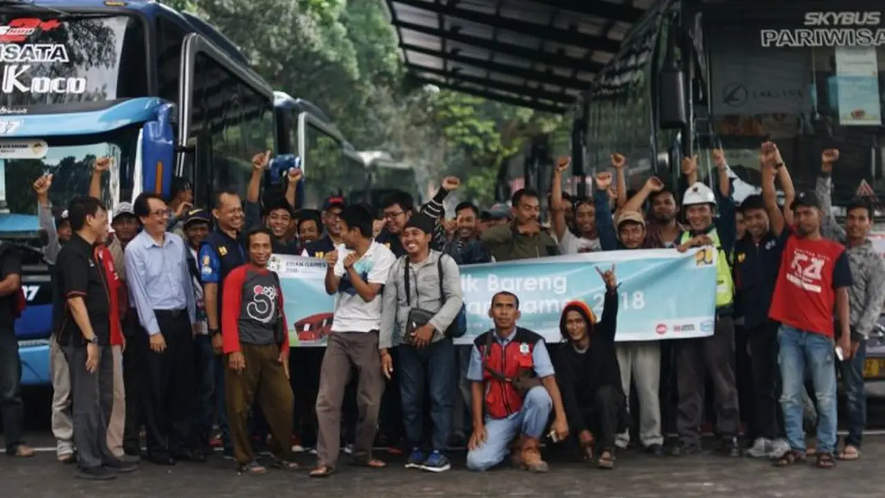 Mudik bareng pekerja konstruksi proyek pembangunan dan renovasi venue Asian Games XVIII 2018 di Kompleks Gelora Bung Karno (GBK), Jakarta pada Selasa (12/6/2018). (Dok. Kementerian PUPR)