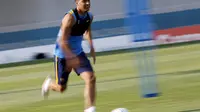 Setelah Pedro, MU Kembali Kejar Bek Madrid?