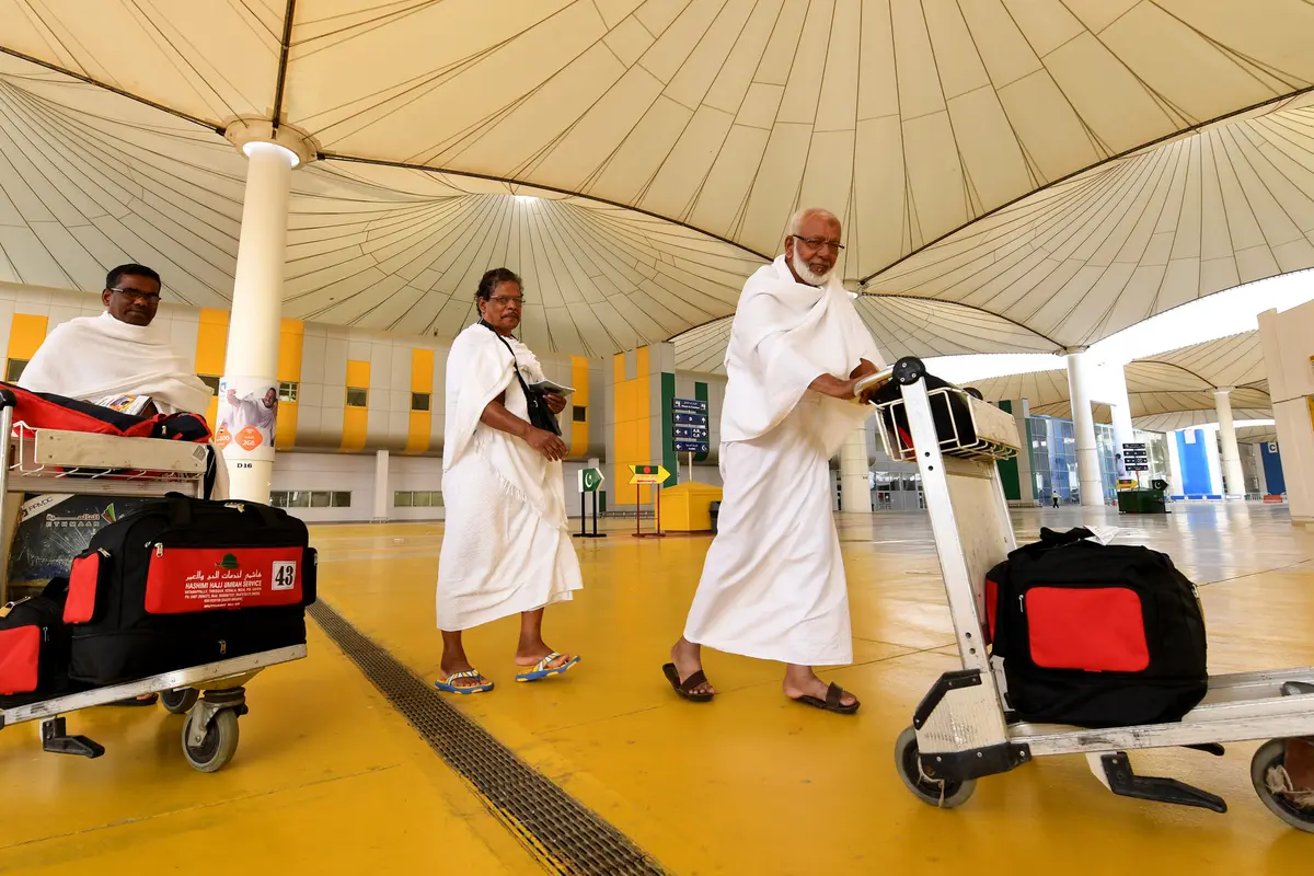 Jemaah Haji di Bandara King Abdul Aziz, Arab Saudi