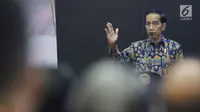 Presiden Joko Widodo saat dialog ekonomi dengan para pelaku pasar modal di BEI, Jakarta, Selasa (4/7). Dalam dialog tersebut, Jokowi meyakinkan para pelaku pasar modal akan investasi di Indonesia yang tumbuh sangat bagus. (Liputan6.com/Angga Yuniar)