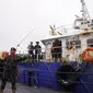 Kementerian Kelautan dan Perikanan (KKP) berhasil menangkap kapal ikan asing di WPPNRI 71 perairan Arafura. Kapal ikan asing ini diketahui sudah buron sedikitnya dalam satu bulan terakhir. (Dok. KKP)