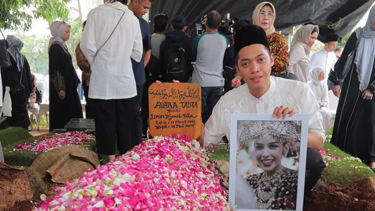 [Bintang] Rasyid Rajasa dan Adara Taista