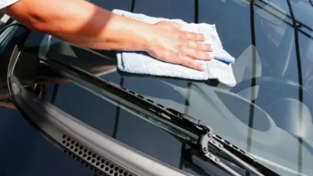 Begini Cara Basmi Jamur Pada Kaca Mobil